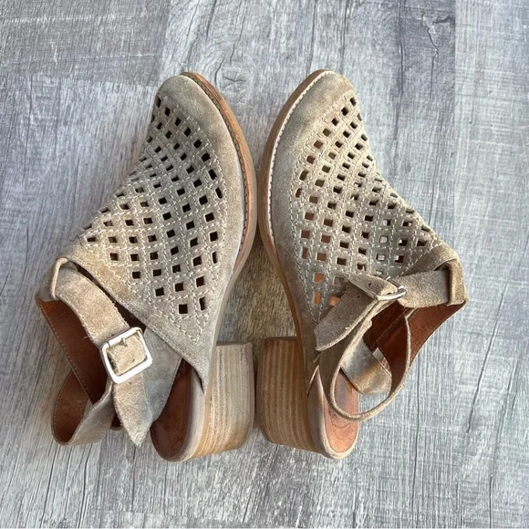 Jeffrey Campbell Anthropologie Rebus Shooties Size 9.5 - Picture 6 of 14